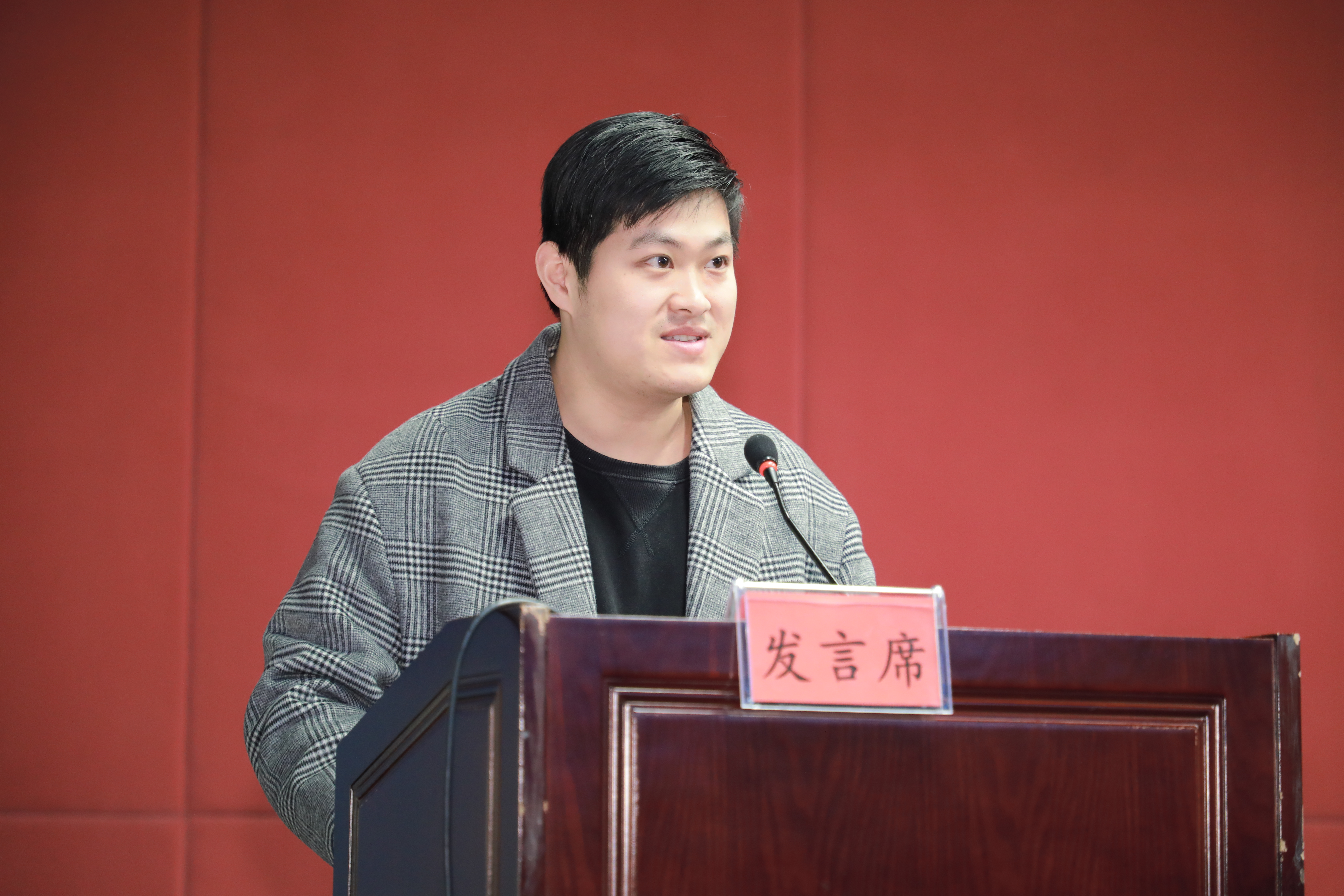 繪制長(zhǎng)三角一體化“大寫(xiě)...